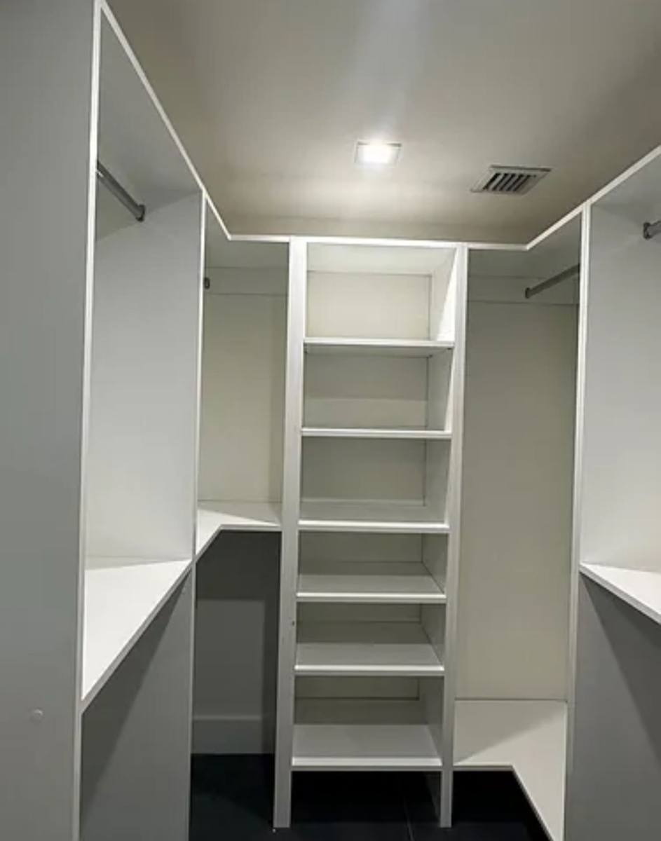 Apartment for rent at 110 SW 12th St #401, Miami, FL 33130