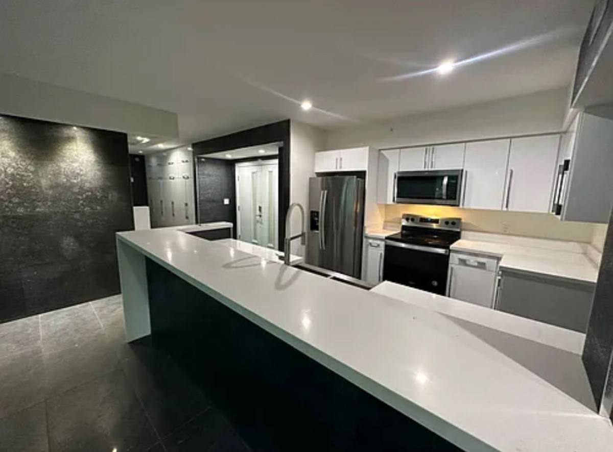 Apartment for rent at 110 SW 12th St #401, Miami, FL 33130