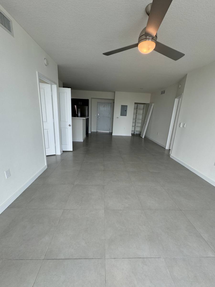 Apartment for rent at 729 NW 2nd St #713, Miami, FL 33128