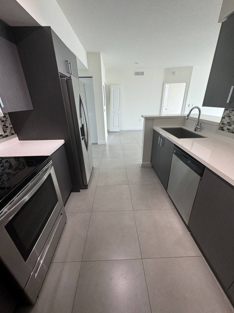 Apartment for rent at 729 NW 2nd St #713, Miami, FL 33128
