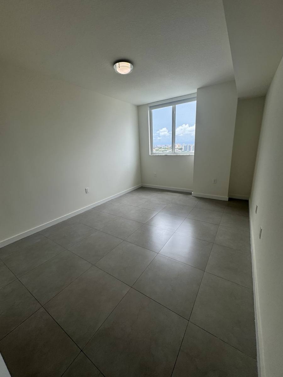 Apartment for rent at 729 NW 2nd St #713, Miami, FL 33128