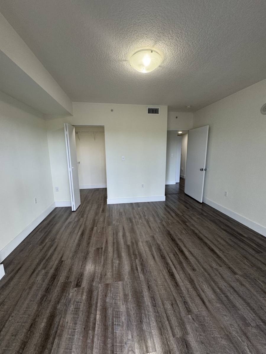 Apartment for rent at 1760 NW 7th St #605, Miami, FL 33125