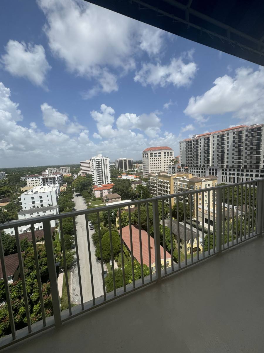 Apartment for rent at 987 SW 37th Ave #1201, Miami, FL 33135