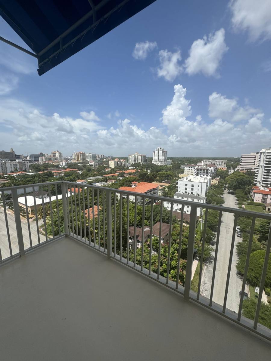 Apartment for rent at 987 SW 37th Ave #1201, Miami, FL 33135