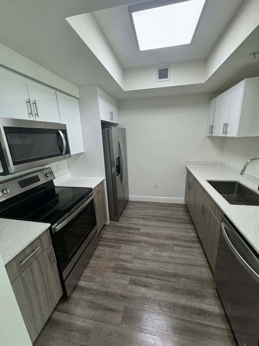 Apartment for rent at 110 SW 12th St #1006, Miami, FL 33130