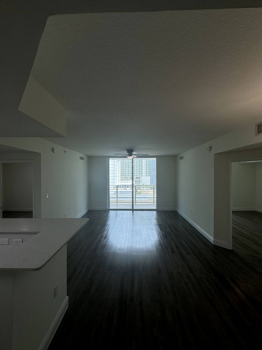 Apartment for rent at 110 SW 12th St #1006, Miami, FL 33130