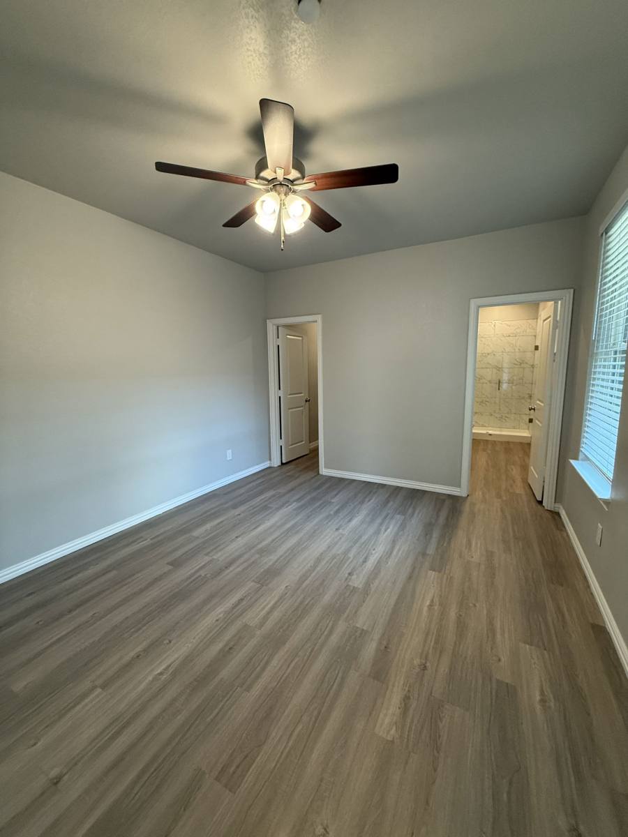 Townhouse for rent at 427 Willow Crossing E, Aledo, TX 76008
