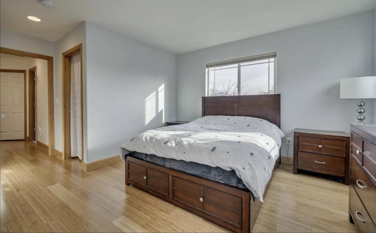 Townhouse for rent at 337 N Ivy St, Portland, OR 97227
