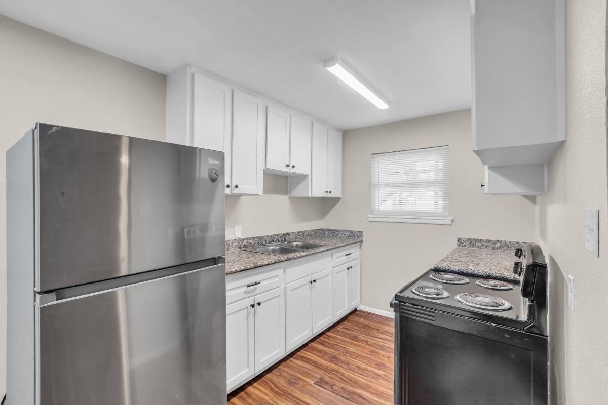 Apartment for rent at The Yellowstone, 4706 Yellowstone Blvd, Houston, TX 77021