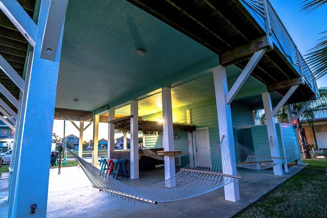 House for rent at Kingston Beach, 986 Bahama Dr, Port Bolivar, TX 77650