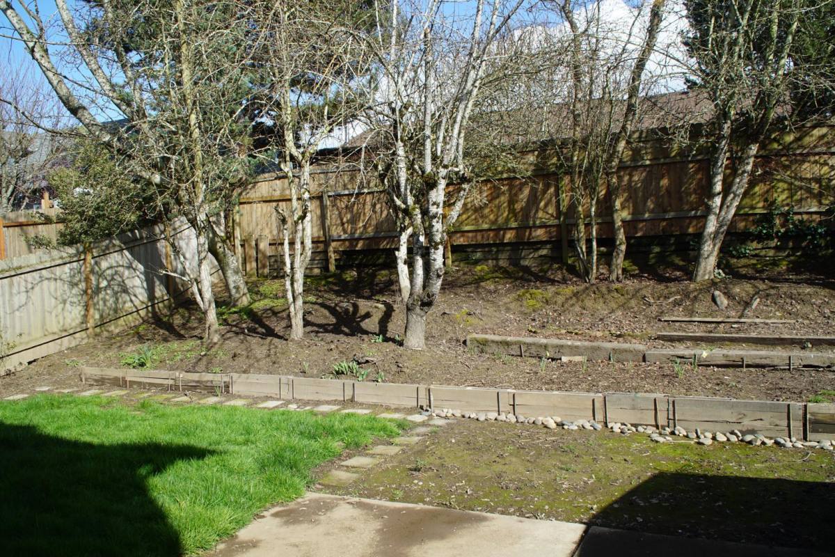 House for rent at 7050 SW 174th Ave, Beaverton, OR 97007