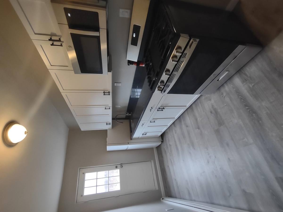 Apartment for rent at 116 W 30th St, Wilmington, DE 19802