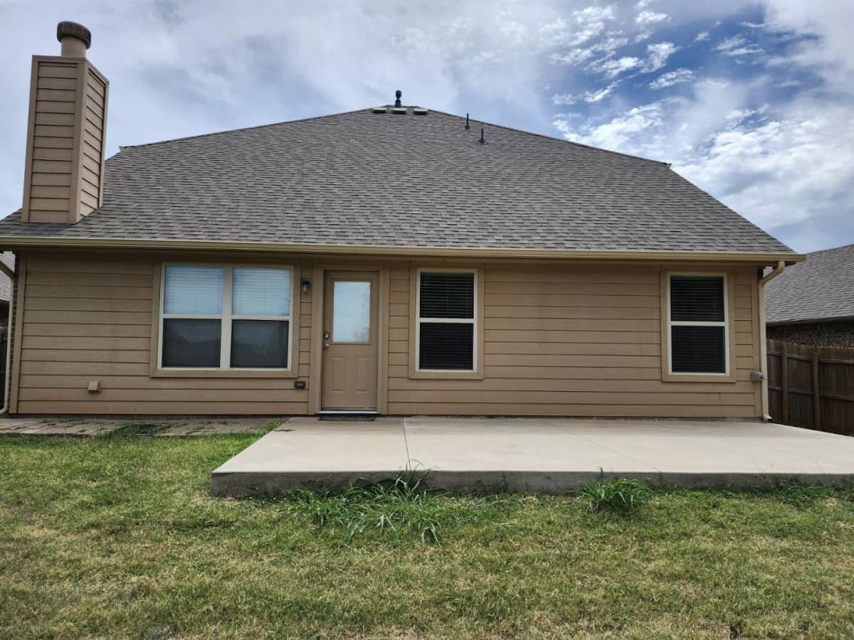 House for rent at Falling Springs, 7345 NW 148th St, Oklahoma City, OK 73142