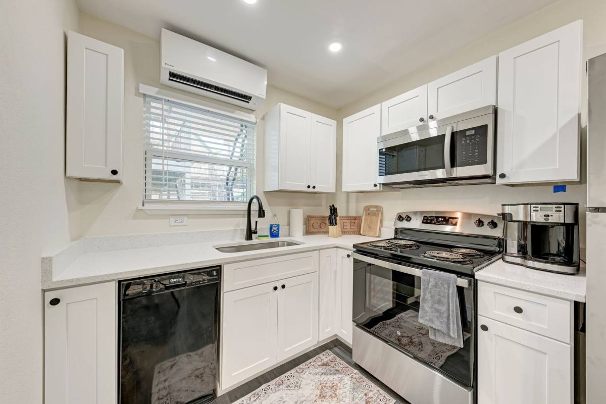 Apartment for rent at 2302 Leon, Austin, TX 78705