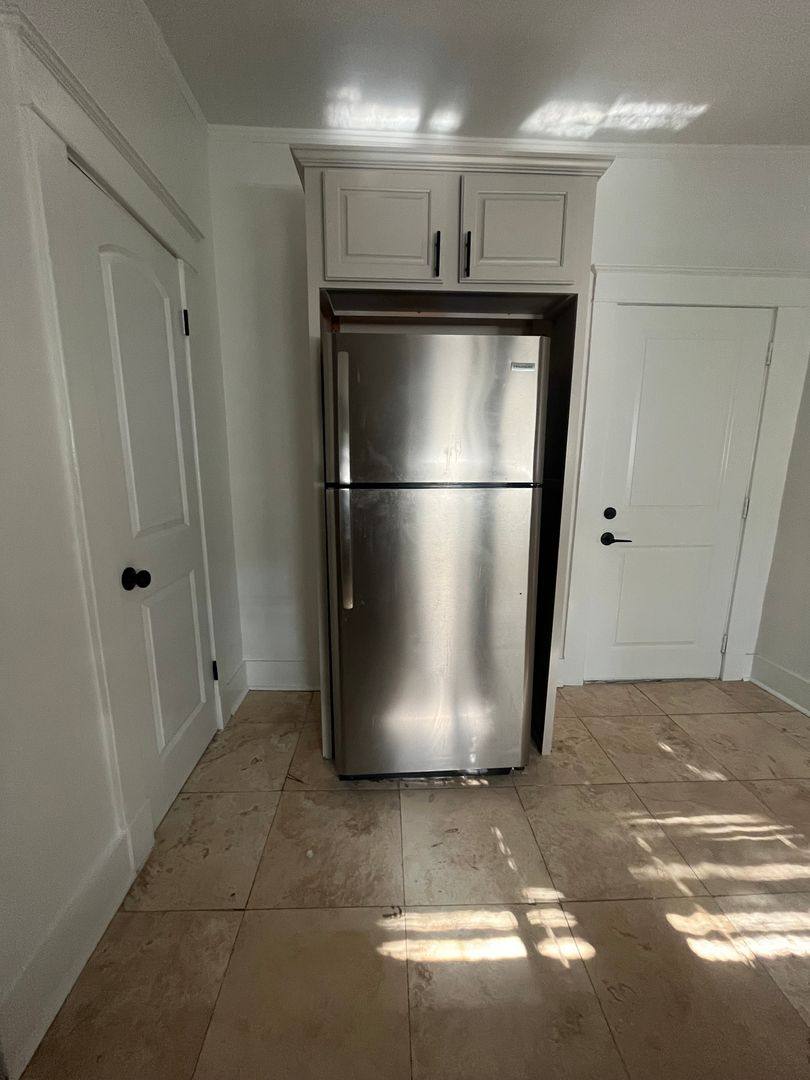 Apartment for rent at 115 Stonewall St, Memphis, TN 38104