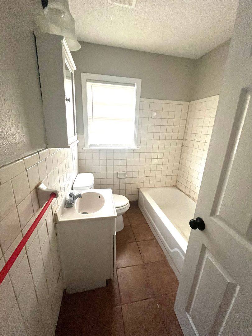 House for rent at 1659 S Cooper St, Memphis, TN 38114