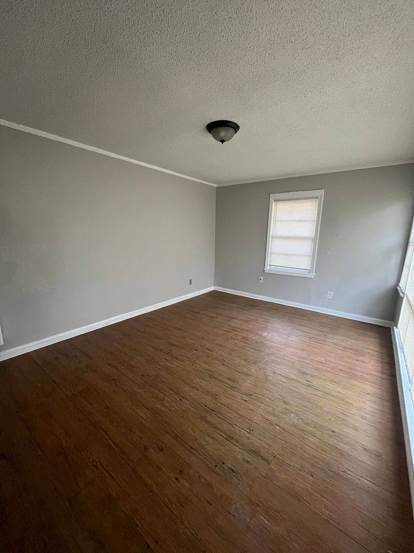 House for rent at 1659 S Cooper St, Memphis, TN 38114