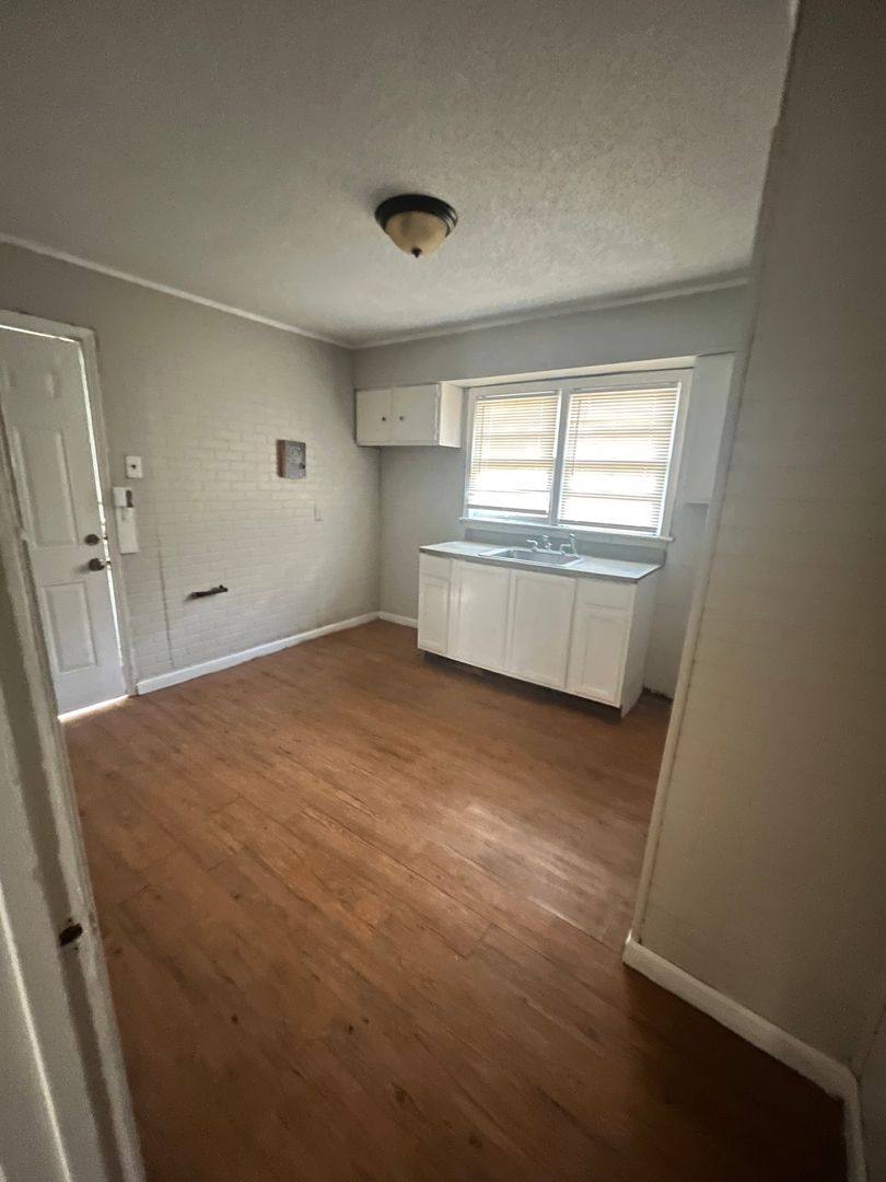 House for rent at 1659 S Cooper St, Memphis, TN 38114