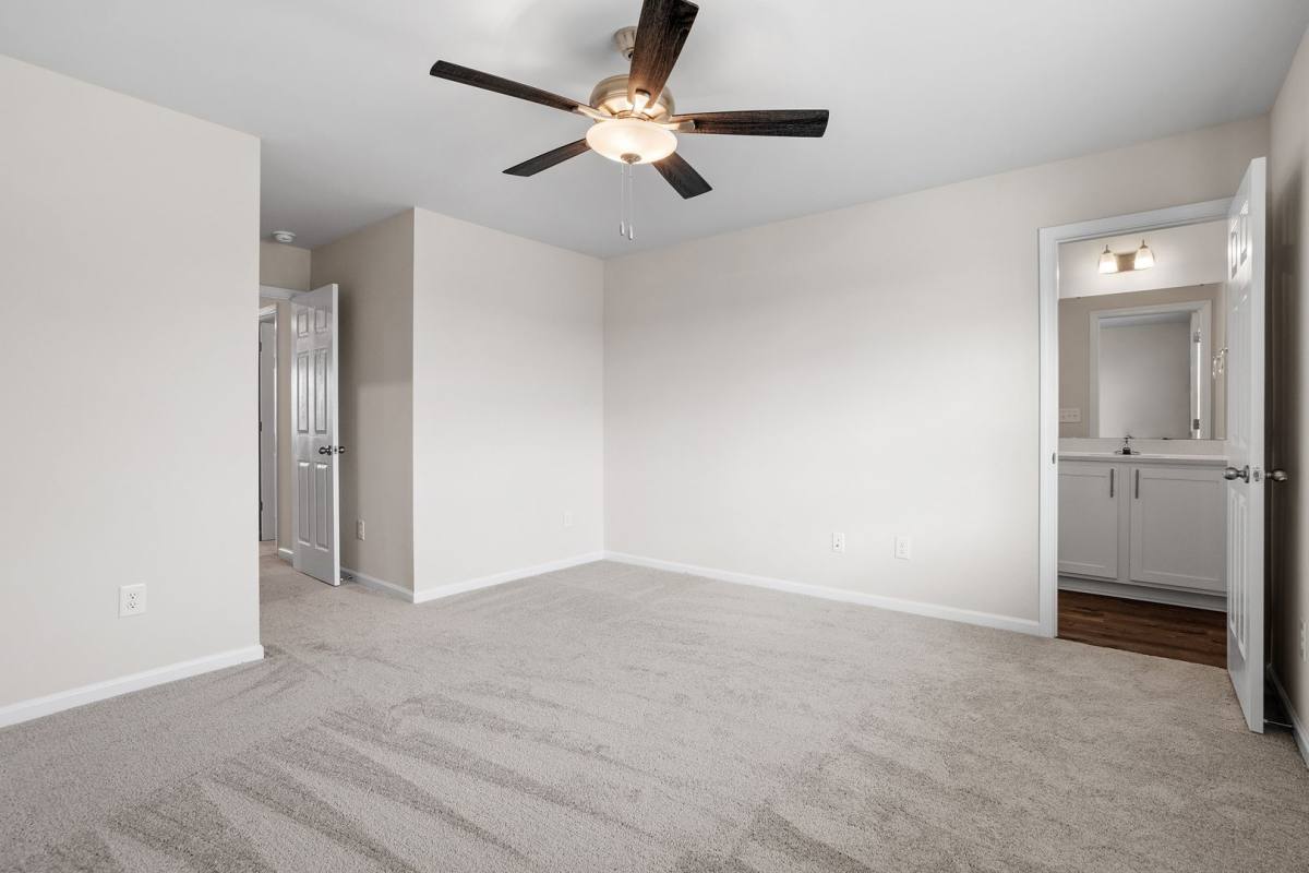 Townhouse for rent at 1047 Peony Lane, Youngsville, NC 27596
