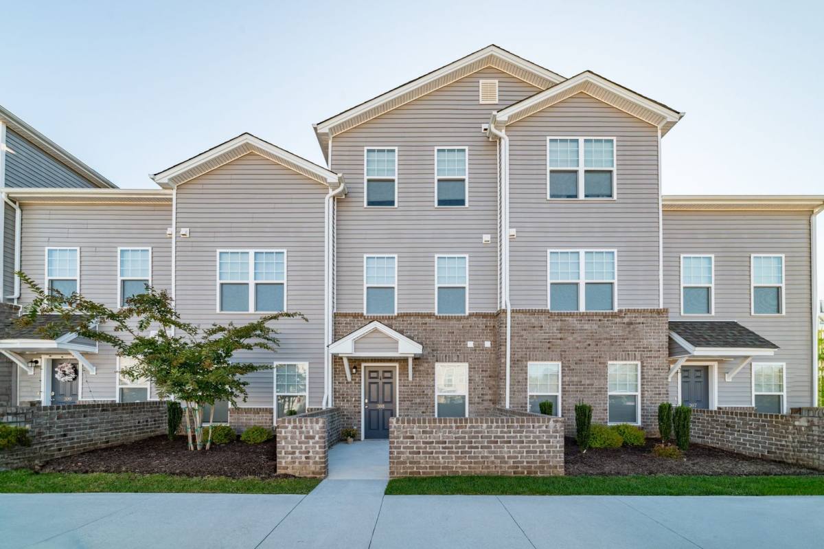 Townhouse for rent at 1816 Wards Ferry Rd, Lynchburg, VA 24502