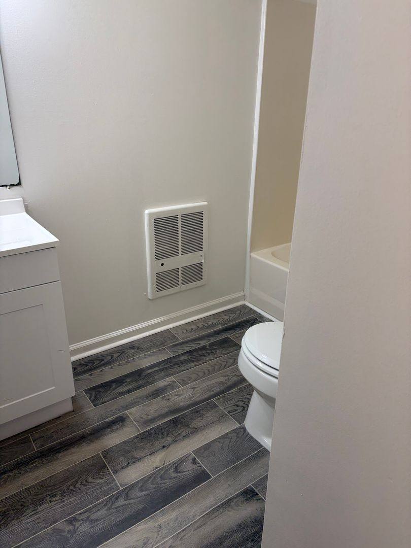 Apartment for rent at 1364 Campbell St, Jackson, TN 38305