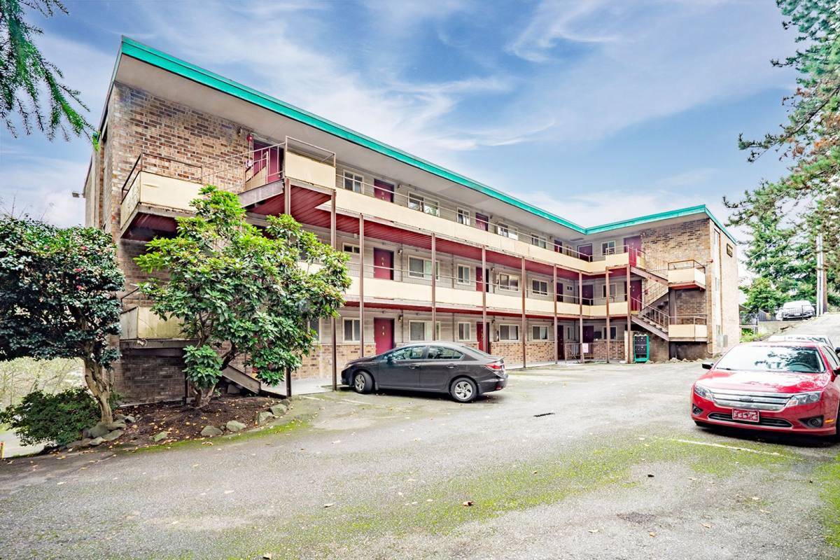 Apartment for rent at 3059 Island Crest Way, Mercer Island, WA 98040