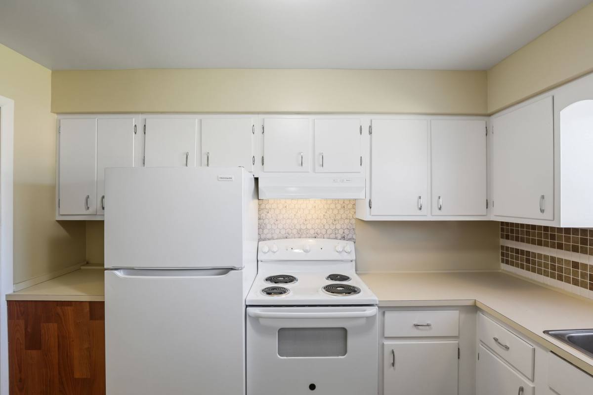 Apartment for rent at 727 & 739 E Sibley St, Howell, MI 48843