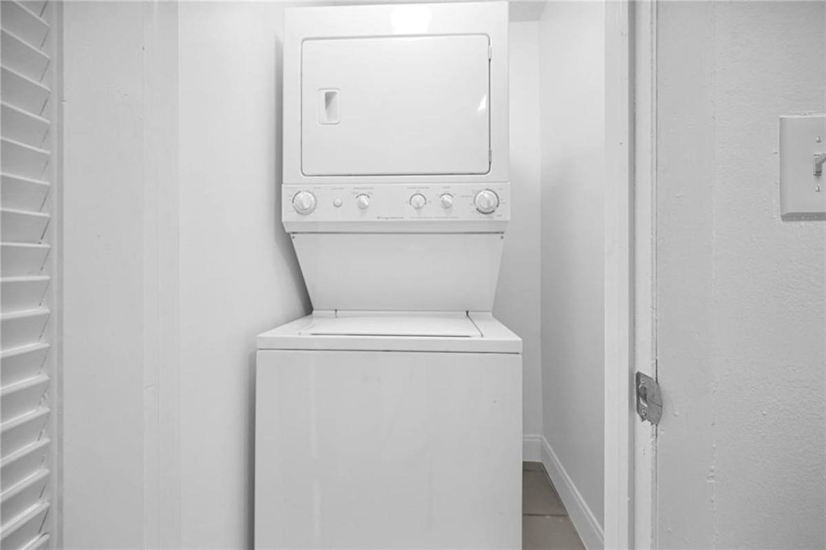 Apartment for rent at 7550 Stirling Rd, Hollywood, FL 33024