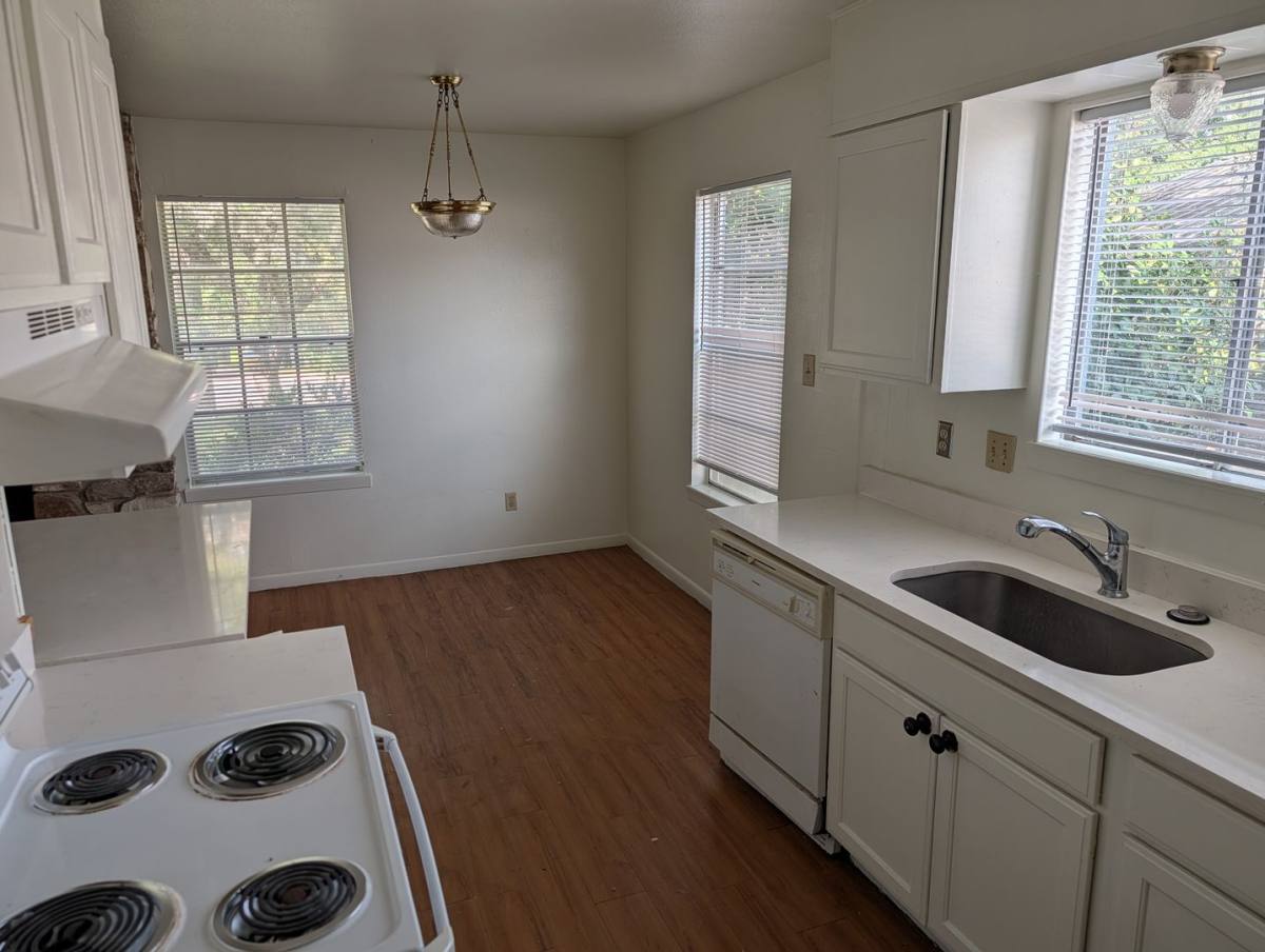 705 & 707 Allen St, San Marcos, TX 78666 - Apartment for Rent - Image 5
