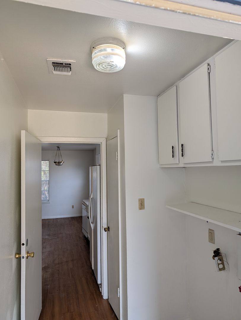 705 & 707 Allen St, San Marcos, TX 78666 - Apartment for Rent - Image 7