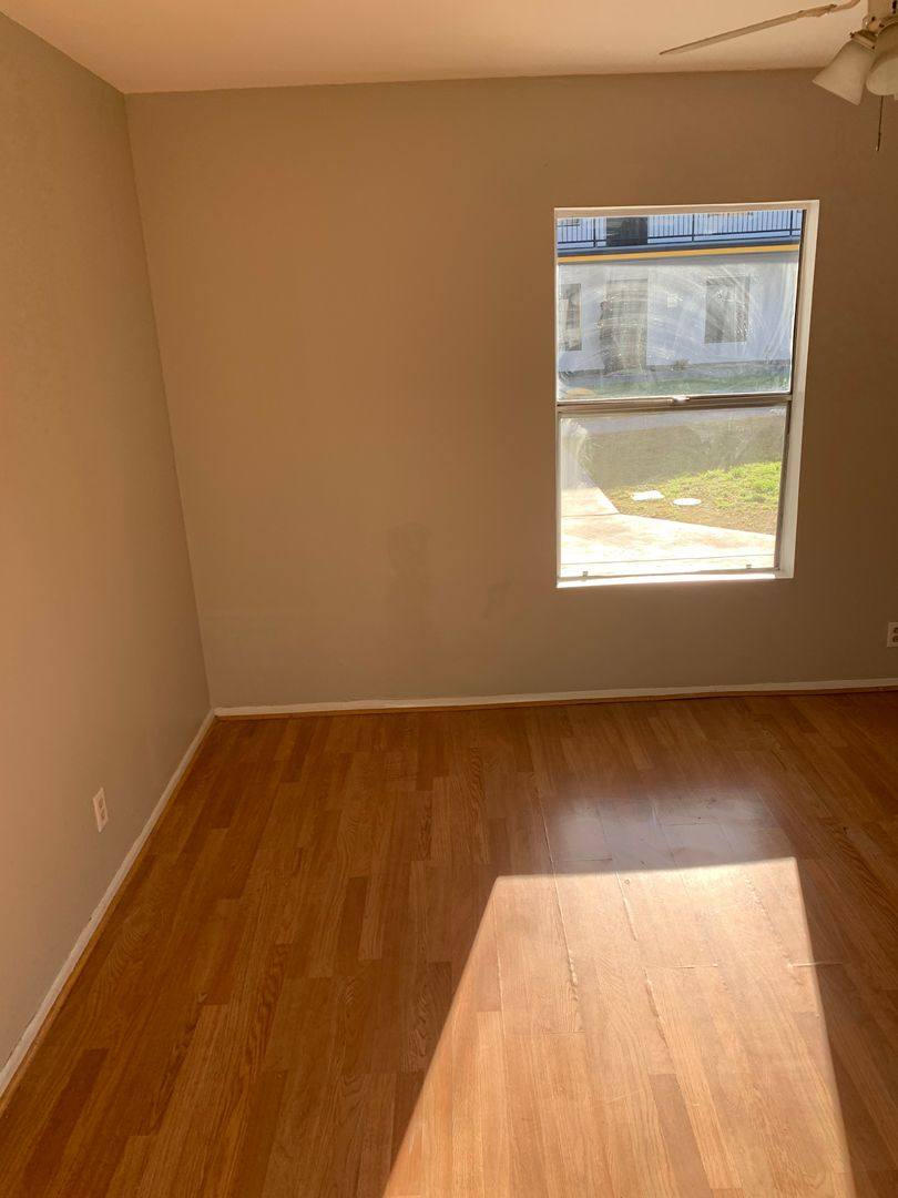 Apartment for rent at 3851 Coco Ave, Los Angeles, CA 90008