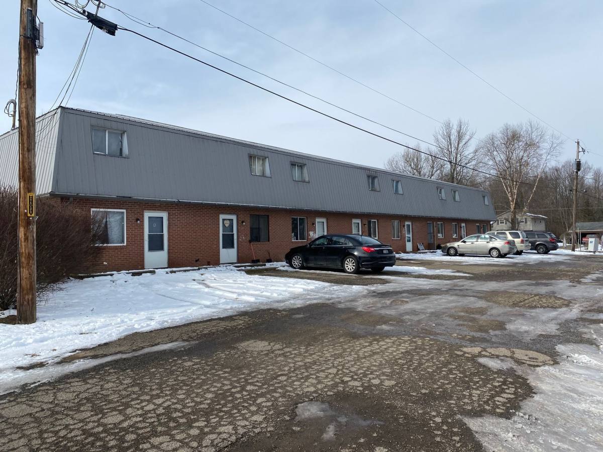 Townhouse for rent at 836 S 13th St, Sebring, OH 44672