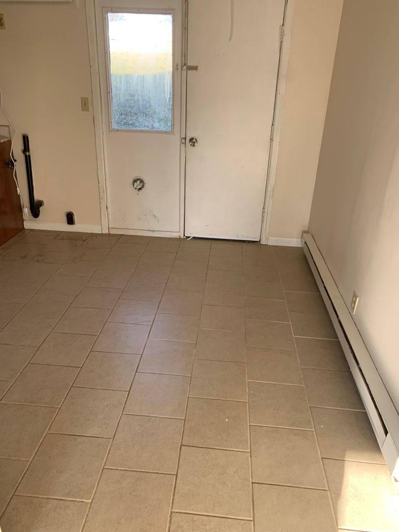 Townhouse for rent at 836 S 13th St, Sebring, OH 44672