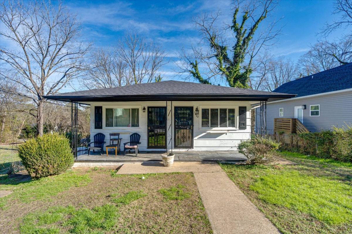 Apartment for rent at 1002 Belmeade Ave, Chattanooga, TN 37411