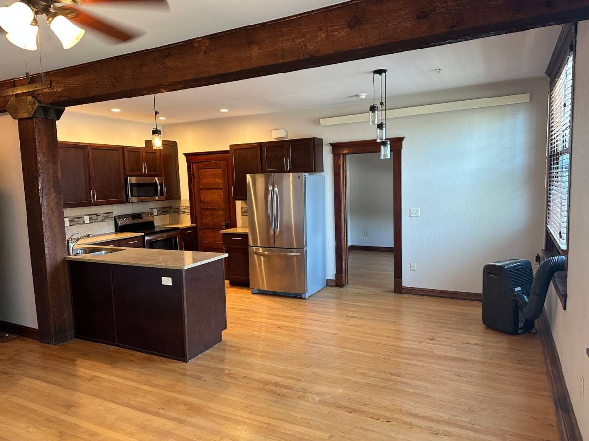 Apartment for rent at 806 N Monroe, Spokane, WA 99201
