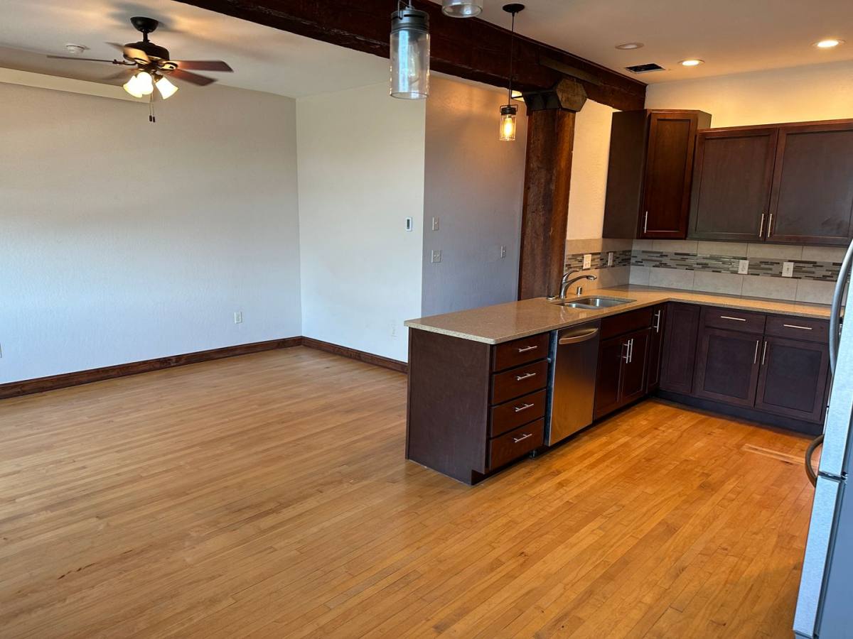 Apartment for rent at 806 N Monroe, Spokane, WA 99201