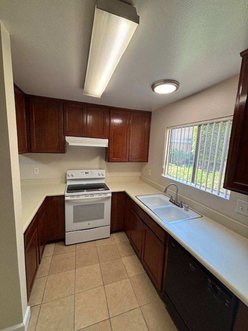 Apartment for rent at 360 390 N San Antonio, Upland, CA 91786