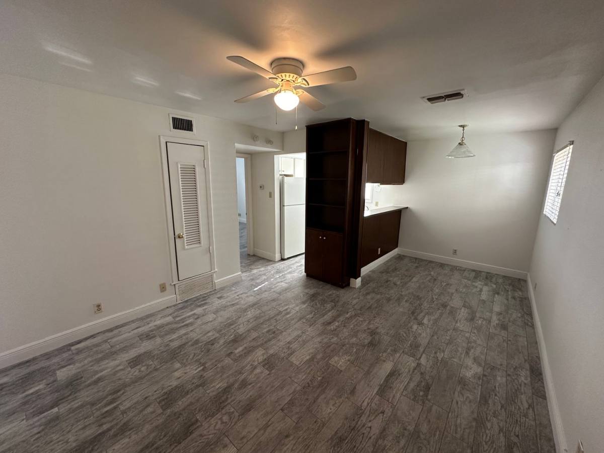 Apartment for rent at 104 E 32nd St, Austin, TX 78705