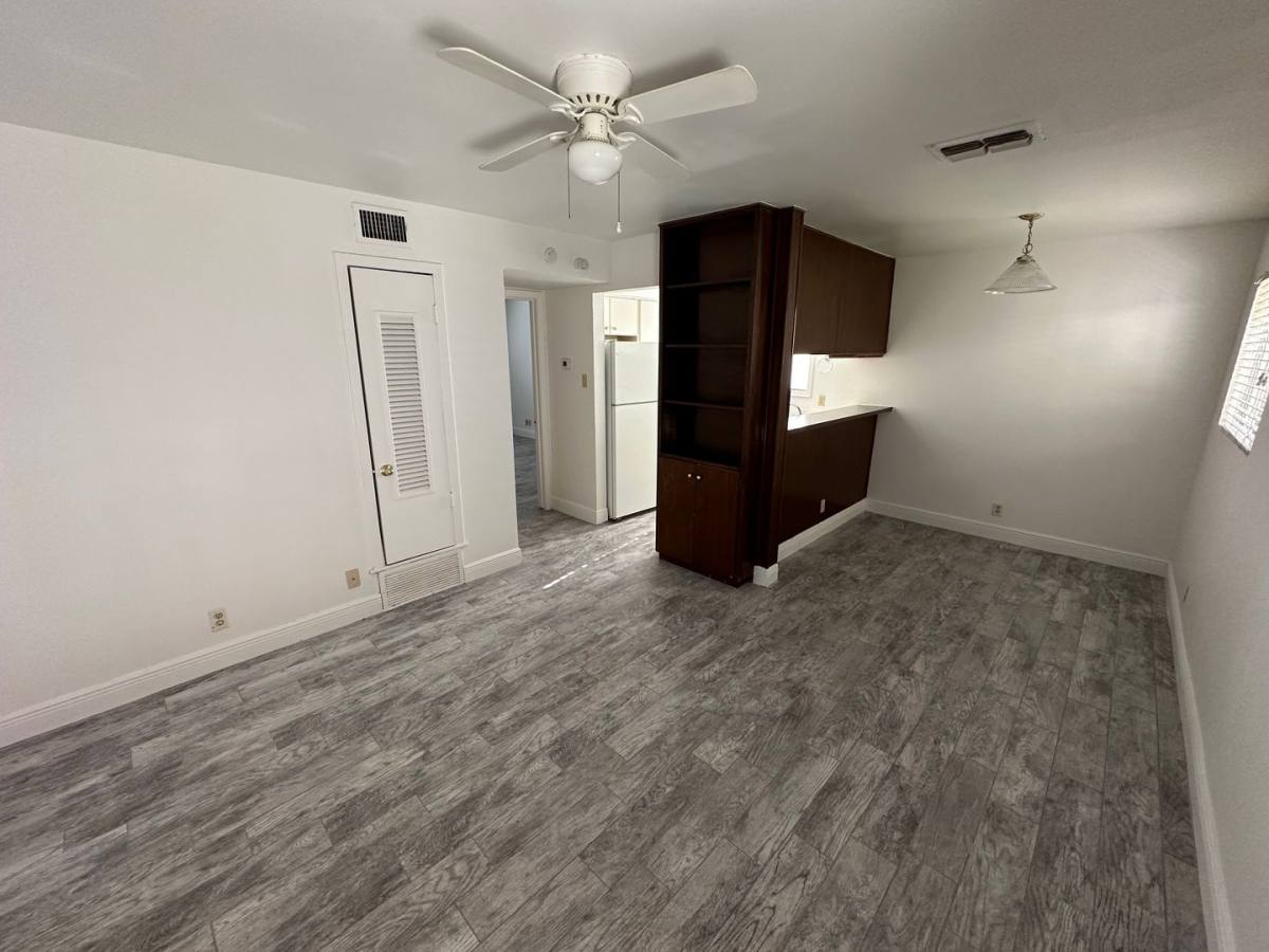 Apartment for rent at 104 E 32nd St, Austin, TX 78705