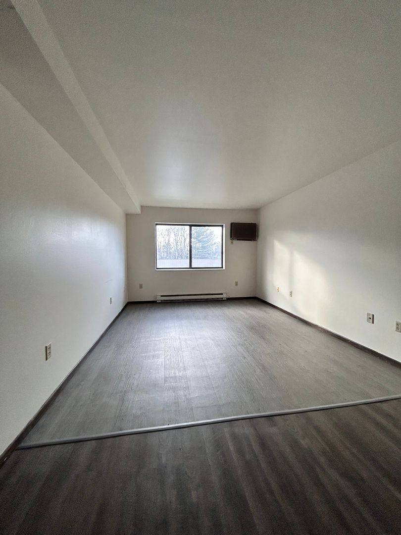 Apartment for rent at 461 Grant St, Stanley, WI 54768