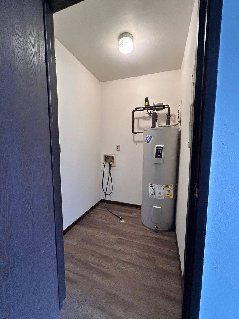 Apartment for rent at 461 Grant St, Stanley, WI 54768
