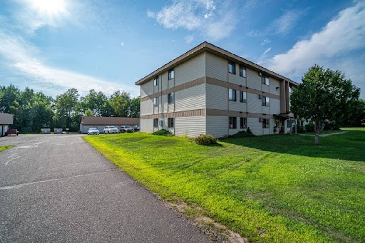 Apartment for rent at 461 Grant St, Stanley, WI 54768