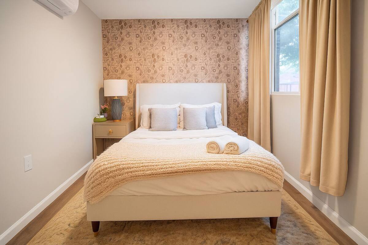 Apartment for rent at 98 Olive St, New Haven, CT 06511