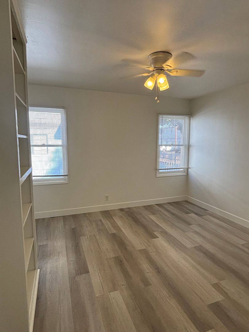 Apartment for rent at 915 Freeman Ave, Long Beach, CA 90804