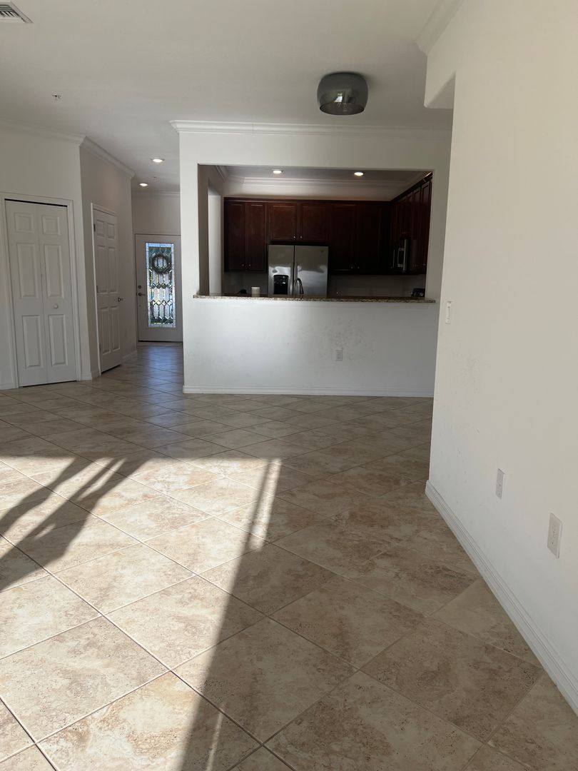 Townhouse for rent at 20417 Lagente Circle, Venice, FL 34293