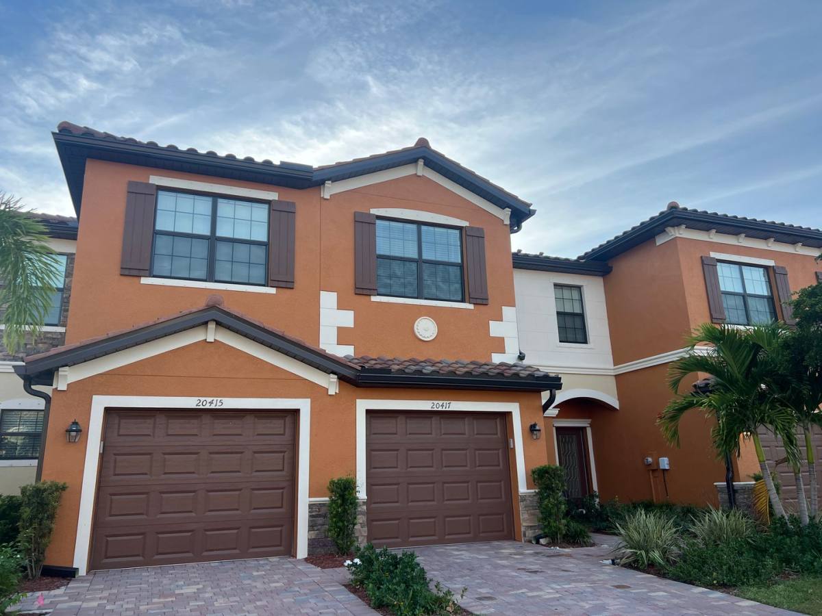 Townhouse for rent at 20417 Lagente Circle, Venice, FL 34293
