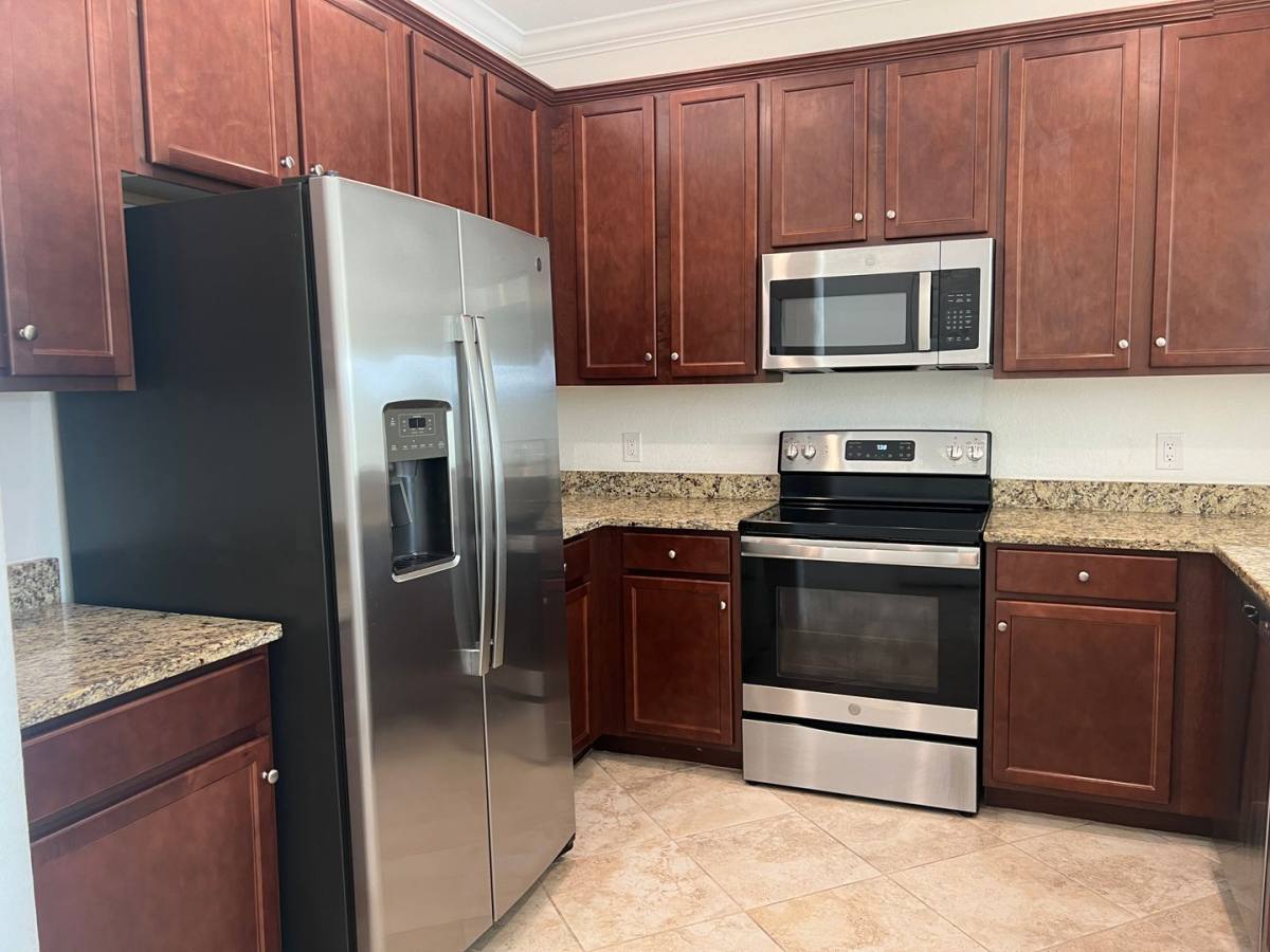 Townhouse for rent at 20417 Lagente Circle, Venice, FL 34293