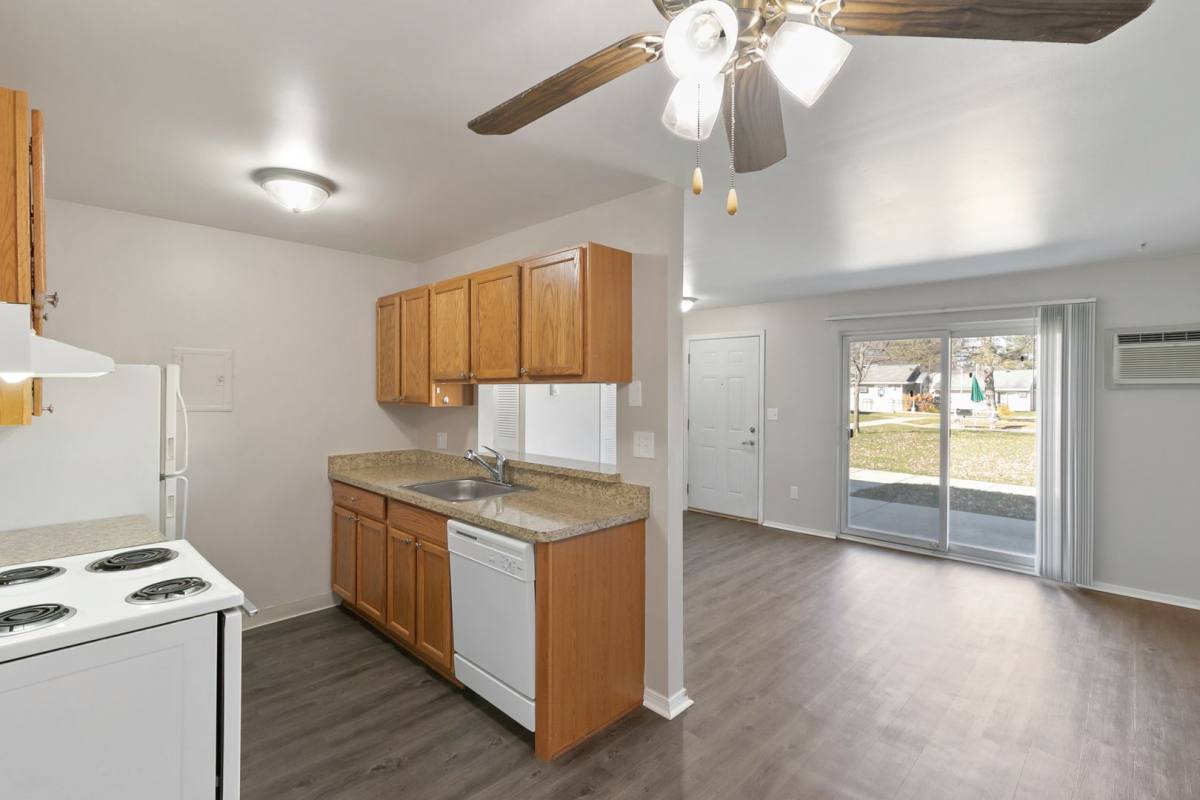 428 Greenwich Dr, Howell, MI 48843 - Apartment for Rent - Image 6