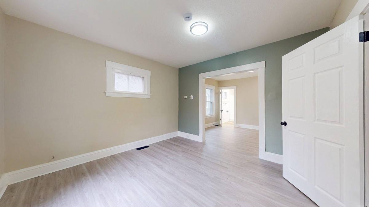 Apartment for rent at 3865 W 16th St, Cleveland, OH 44109