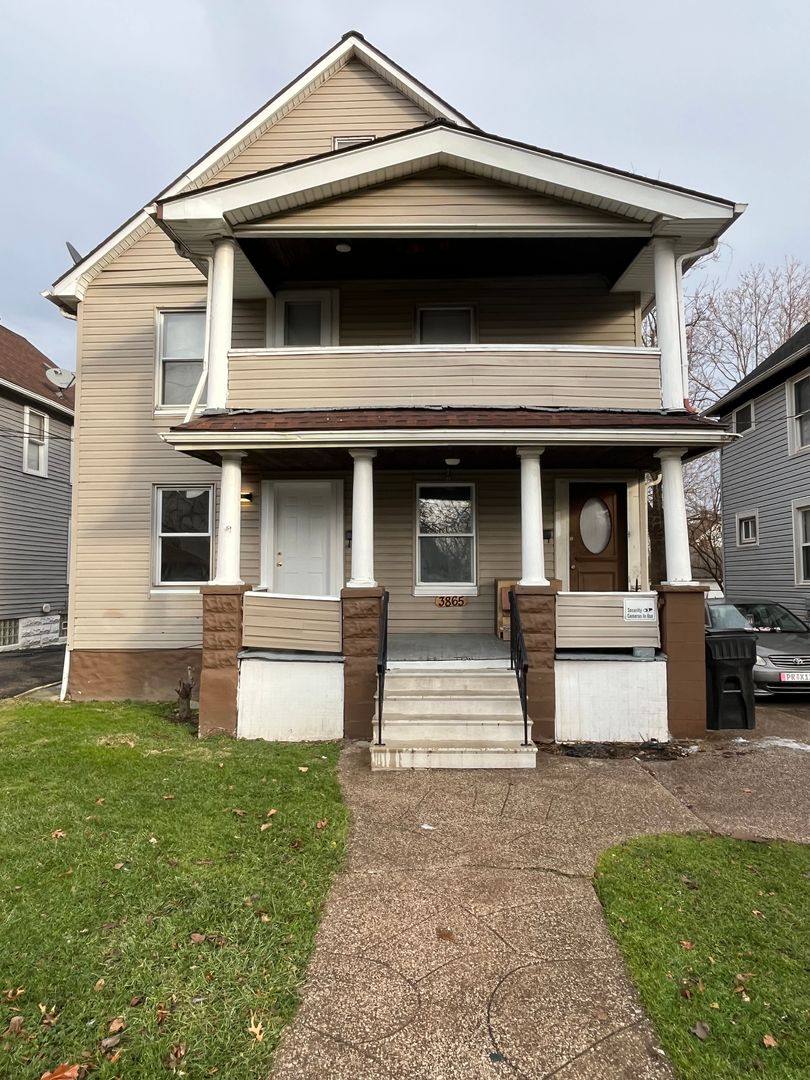Apartment for rent at 3865 W 16th St, Cleveland, OH 44109